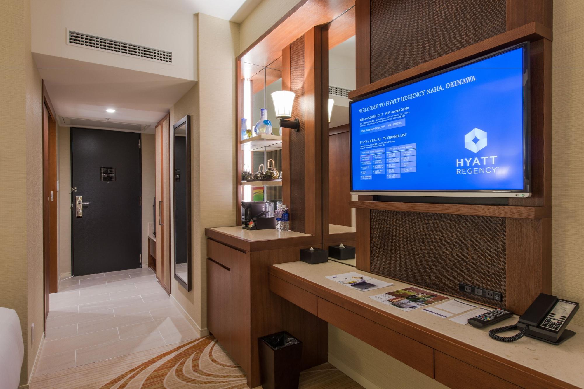 Hyatt Regency Naha, Okinawa Hotel Ngoại thất bức ảnh A room at Hyatt Regency Chennai