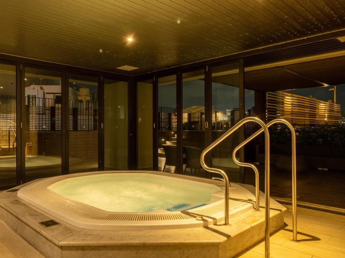 Hyatt Regency Naha, Okinawa Hotel Ngoại thất bức ảnh A modern onsen in Tokyo