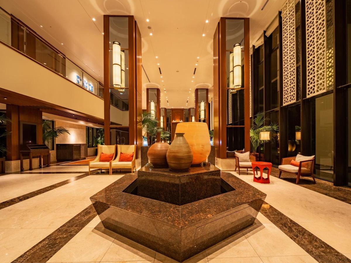 Hyatt Regency Naha, Okinawa Hotel Ngoại thất bức ảnh The lobby of the hotel