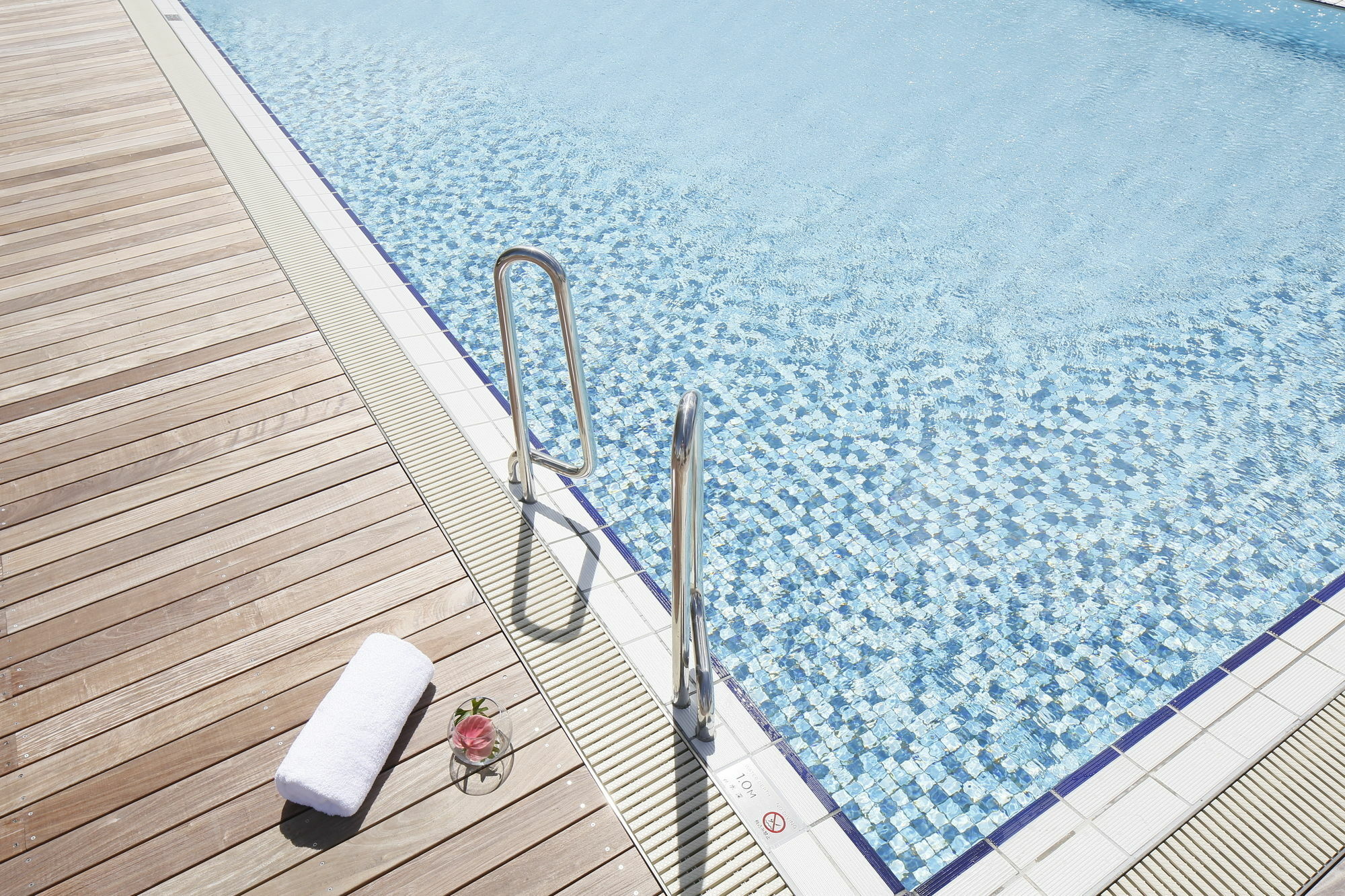 Hyatt Regency Naha, Okinawa Hotel Ngoại thất bức ảnh A swimming pool